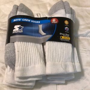 🔥🔥Boy’s crew socks (6 pack)